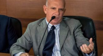 Revista española en Sacramentow