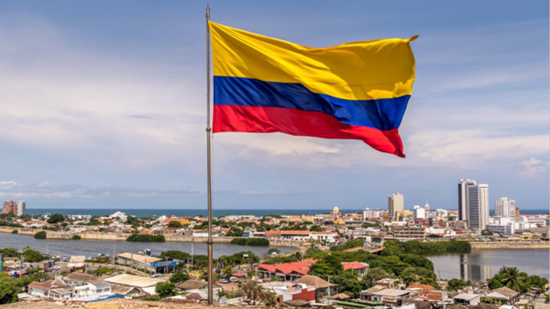 Ciudadanos colombianos votando en las elecciones presidenciales del 31 de mayo
