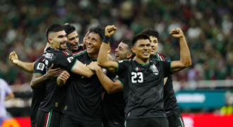 Jugadores de México celebran su clasificación a dieciseisavos del Mundial 2026
